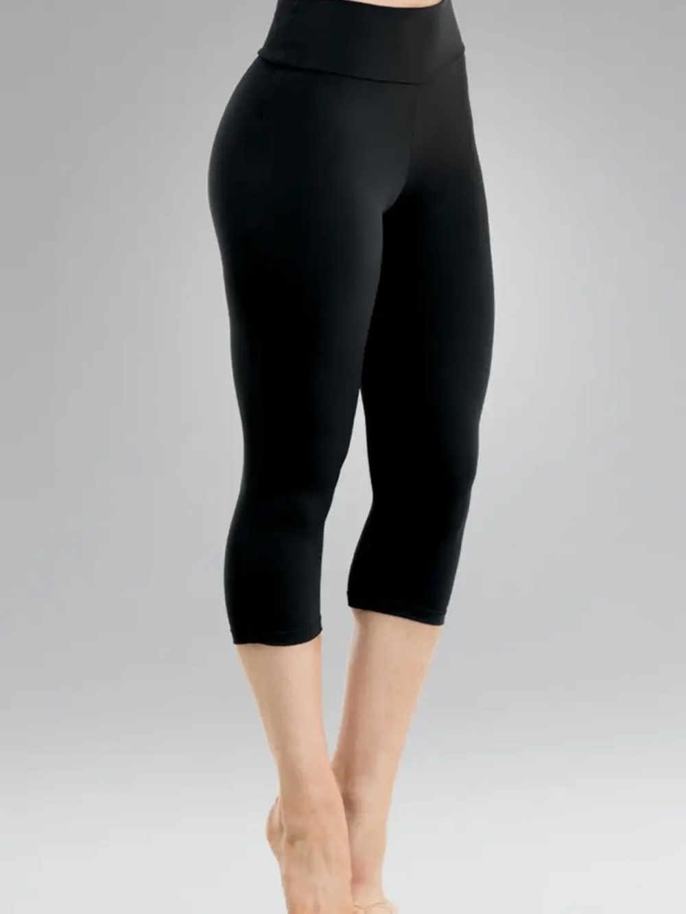 Balera Mid-Waist Black Cropped Leggings